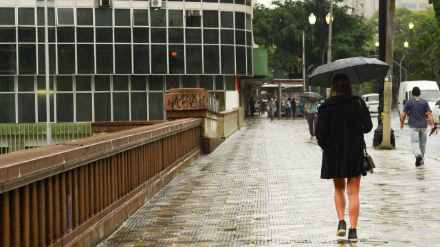 Chuva forte atinge várias regiões do estado do Rio
