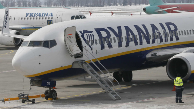 Passageiro morre em voo da Ryanair durante aterrissagem de emergência