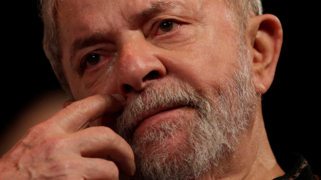 Juiz da Lava Jato de Curitiba mantém bloqueio de bens de Lula ao enviar processos do petista ao Distrito Federal