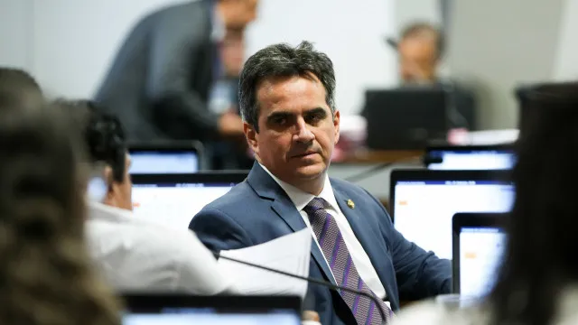 
                    Nogueira buscou apoio de Lula mas foi ignorado e se juntou a Bolsonaro
                