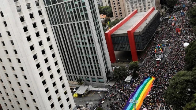 
                    Parada LGBT+ de São Paulo enfrenta desafios e ameaça deixar as ruas
                
