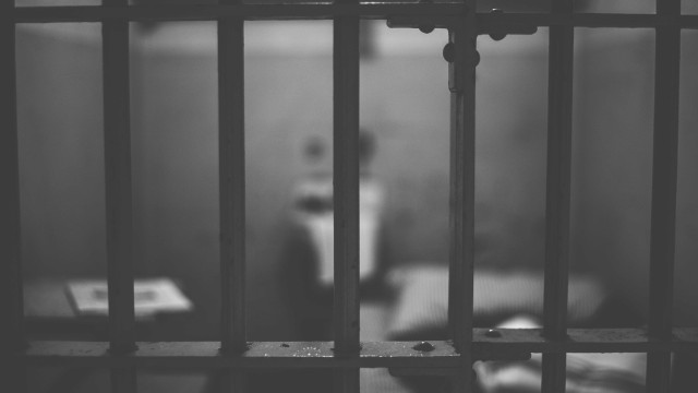 Acusado pelo estupro da própria filha é encontrado morto em cadeia