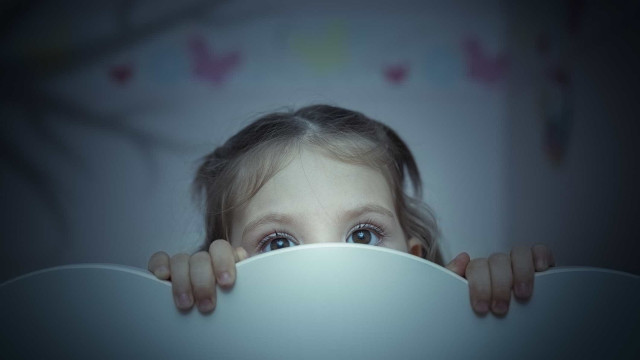 Insônia em crianças pode ser tratada com higiene do sono, diz médico