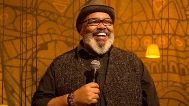 
                    Jorge Aragão ganhará musical inspirado em sua vida com canções como 'Vou Festejar'
                