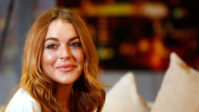 Lindsay Lohan anuncia que está grávida do primeiro filho