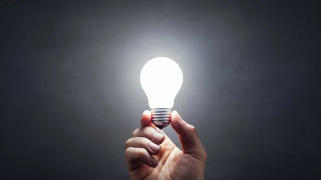 
                    Lâmpadas de LED terão novas regras de eficiência a partir de 2028
                