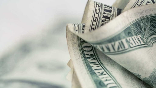 Dólar ultrapassa R$ 5,40 em volta de feriado de carnaval