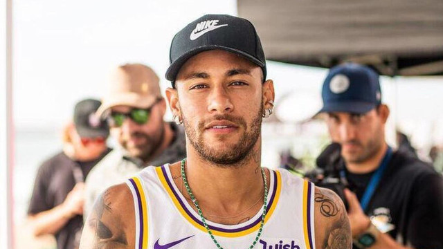 Neymar compra helicóptero de última geração por R$ 50 milhões