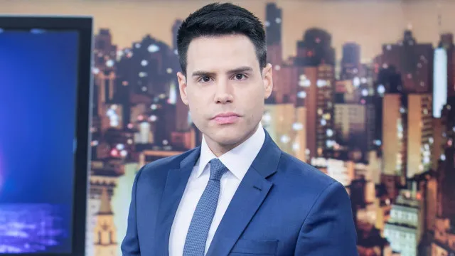 
                    Bacci expõe ruptura com Xuxa após apoio a Bolsonaro
                