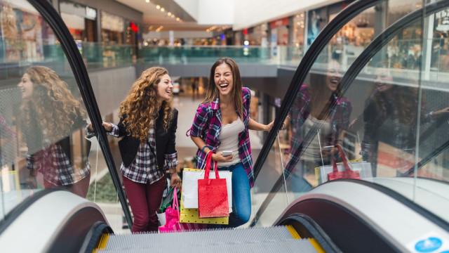 Vendas nos shoppings no Natal caem 12% na comparação com 2019