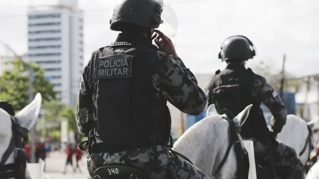 
                    40% dos brasileiros afirmam ter sido vítima de crimes como golpes ou roubos, diz Datafolha
                