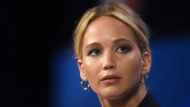 
                    Jennifer Lawrence cria conta no Instagram e explica nome de usuário escolhido
                