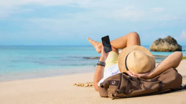 
                    5 dicas para aproveitar as férias sem comprometer o orçamento
                