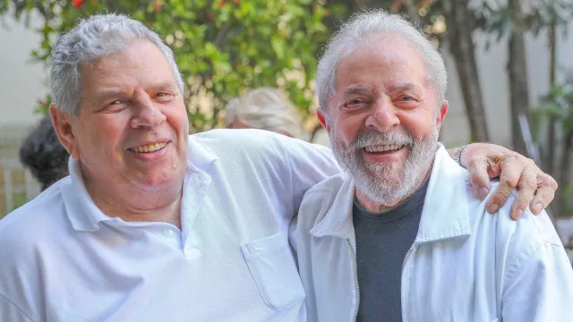 
                    Procuradoria apura se PF revelou dados sigilosos sobre irmão de Lula
                