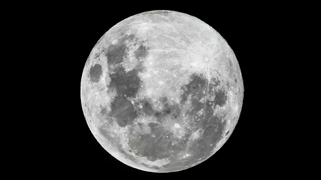 'Lua de Neve'. Poderá ver este sábado a primeira Super Lua de 2020