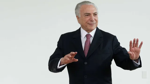 Padrinho de Moraes no STF, Temer se encontra com aliados de Mendonça e busca atenuar crise