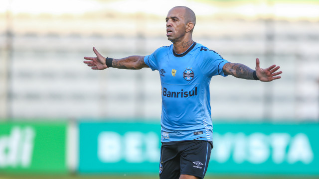 Grêmio revela pagamento de R$ 27 milhões em rescisão de Tardelli e mais cinco