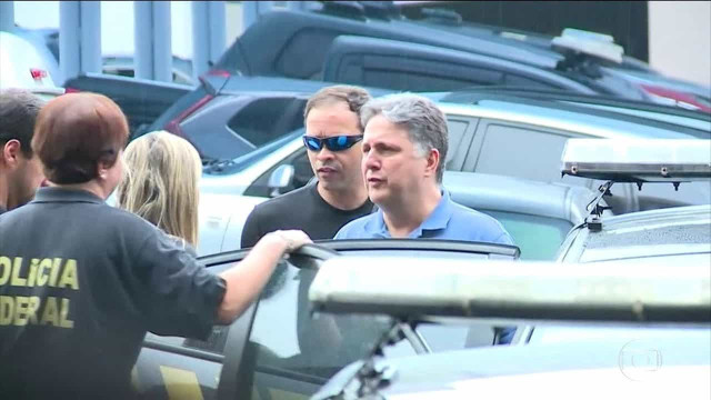 Garotinho diz que desistiu de disputar Governo do Rio
