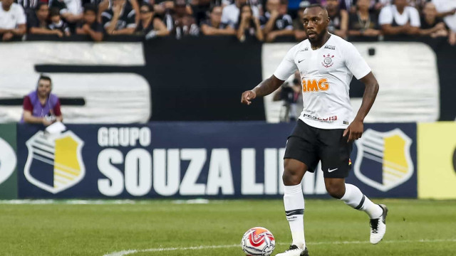 Manoel diz que Corinthians precisa se ajudar mais para se recuperar