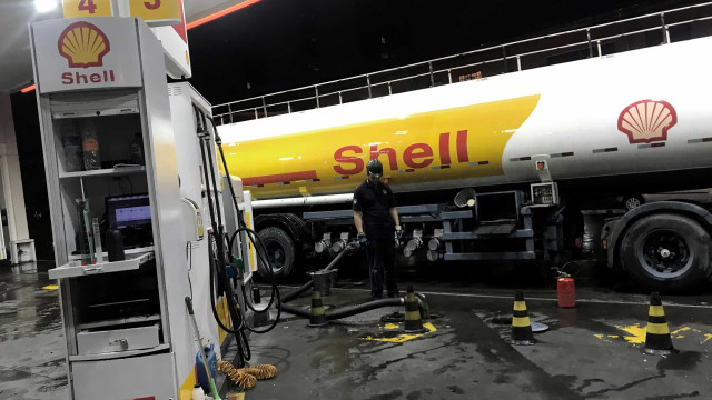 Em nota, Shell afirma que não transporta óleo cru em tambores