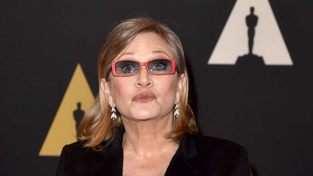 Amigo diz que pressão para reaparecer magra em 'Star Wars' causou a morte de Carrie Fisher