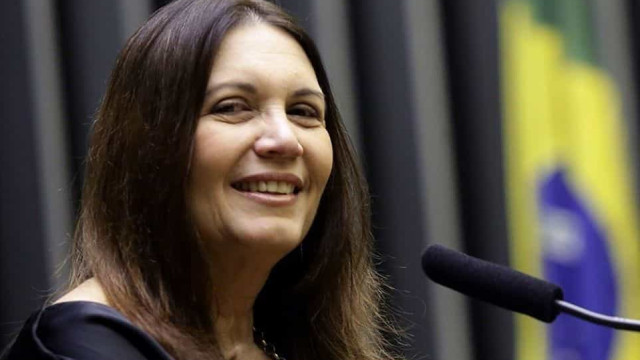 À frente da CCJ, bolsonarista Bia Kicis prioriza projetos para limitar atuação do Supremo