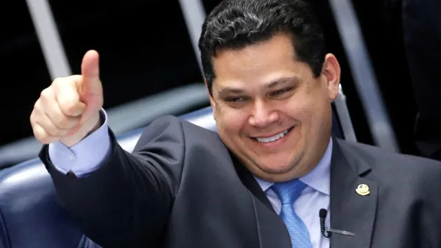 
                    Fim da escala 6x1: veja o que falta para PEC ser aprovada no Senado
                