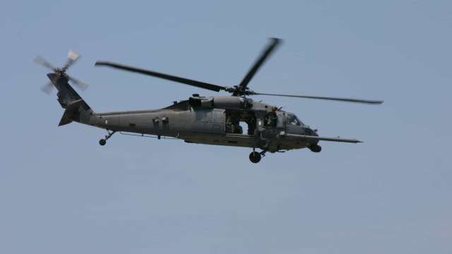 Nove soldados morrem em queda de helicóptero militar na Colômbia