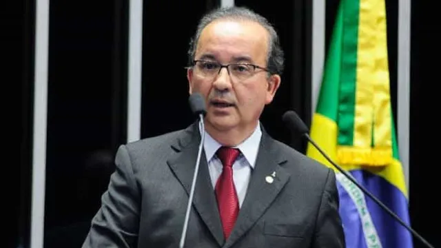 
                    Jorginho Mello (PL) é reeleito governador de SC
                