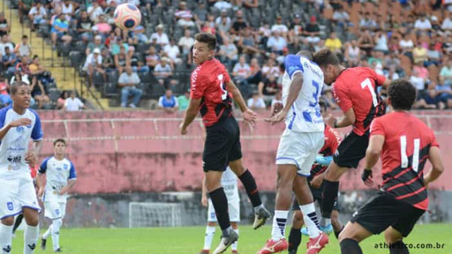 Botafogo empata e Athetico-PR se classifica para o mata-mata da Copinha
