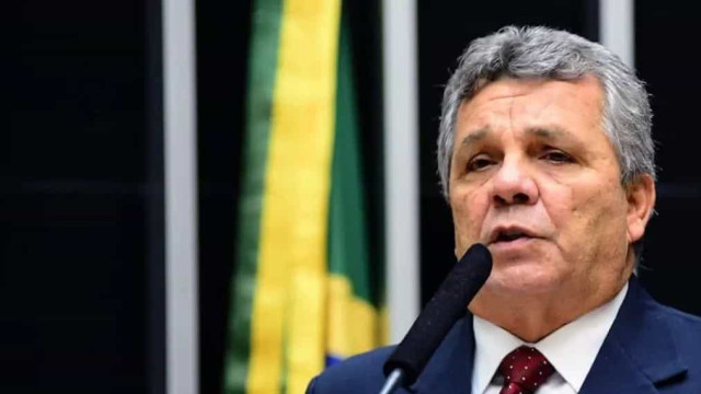 Após 40 anos de amizade, Fraga Se afasta de Bolsonaro
