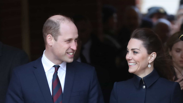 Kate Middleton e príncipe William procuram funcionário no LinkedIn