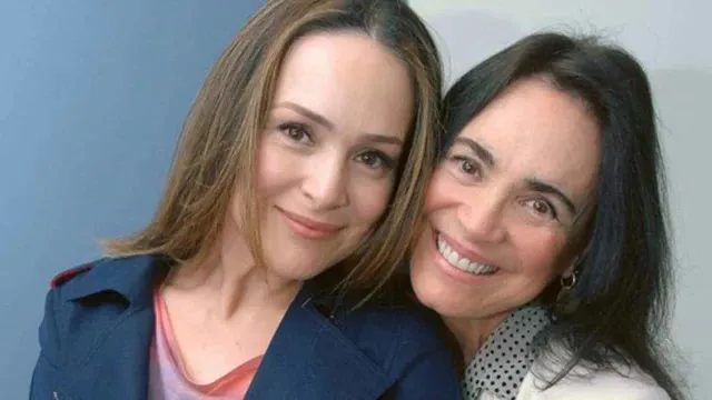 
                    Gabriela Duarte relata pressão ao se afastar da mãe na carreira
                
