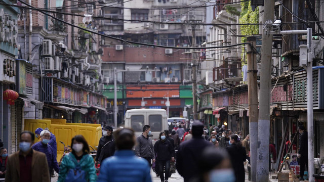 Quarentena chega ao fim em Wuhan, mas normalidade está longe de voltar