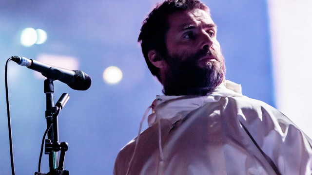 Liam Gallagher dedica música ao irmão, Noel, em novo álbum: 'Adorável'