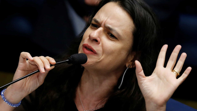 Janaina critica distribuição de alimentos na Cracolândia; padre Julio rebate