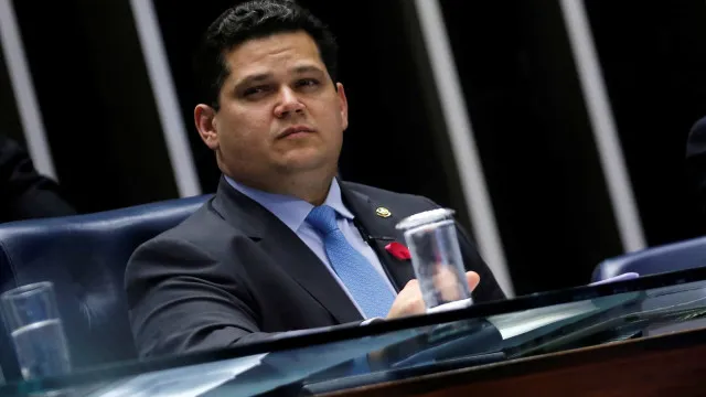 
                    Suplente de Alcolumbre é indiciado pela PF em investigação sobre fraudes de R$ 60 mi
                