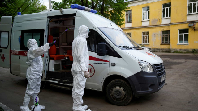 Rússia registra novo recorde diário com 24.318 casos de Covid-19
