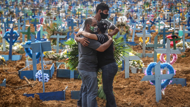 Brasil registra mais 3.163 mortes por Covid-19 em 24h