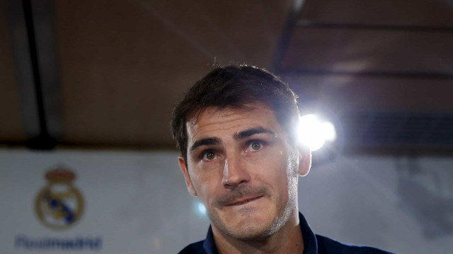 "Peço desculpas à comunidade LGTB", diz Casillas após Twitter "hackeado"