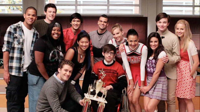 'O Preço da Fama' traz revelações sobre os trágicos bastidores da série 'Glee'
