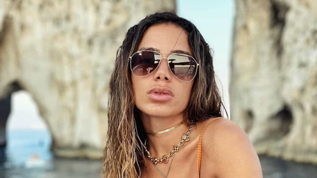 Anitta viaja para o paraíso e mostra imagens do hotel de luxo