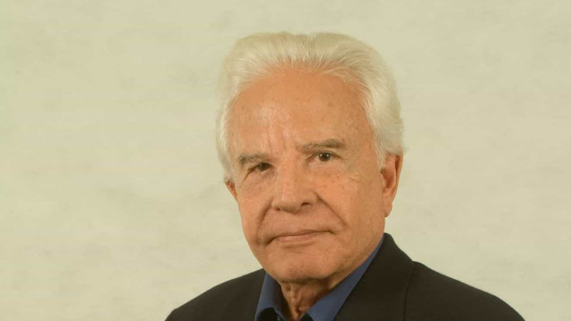 Filho adotivo acusa Cid Moreira de estupro e sequestro; entenda