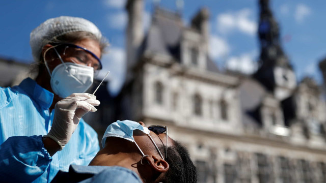 França registra 5.797 novos casos e 354 mortes nas últimas 24 horas