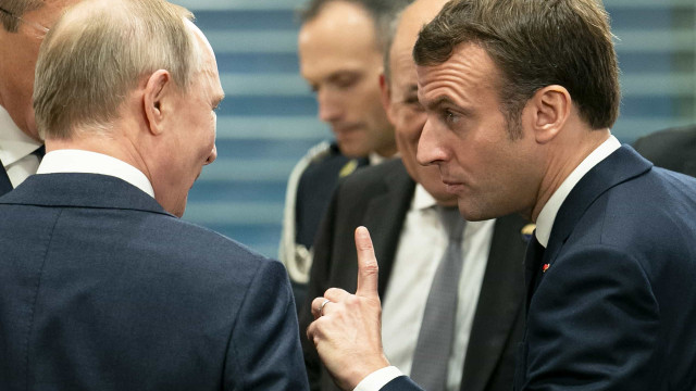 Macron pressiona Putin após teste confirmar envenenamento de opositor
