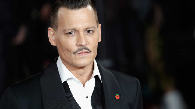 Johnny Depp assina contrato de quase R$ 100 bi com a Dior para perfume