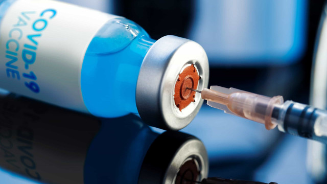 Regras da Anvisa para uso emergencial de vacina contra Covid-19 excluem venda na rede privada
