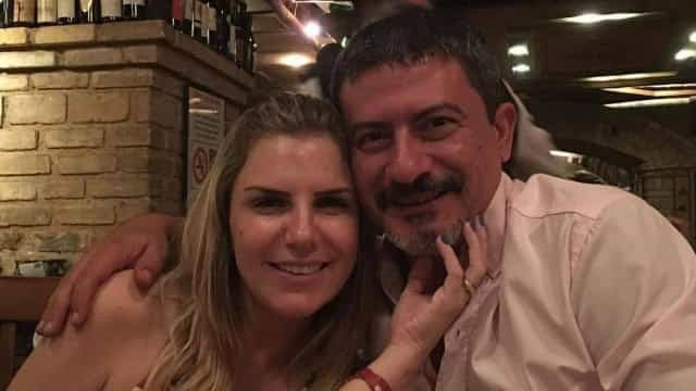 'Muito doído', Viúva de Tom Veiga fala como contou da morte para os filhos