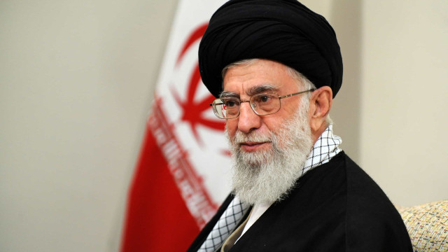 Líder supremo do Irã ironiza eleição dos Estados Unidos