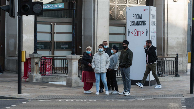 Reino Unido soma mais 504 mortes e 16.298 casos da Covid-19